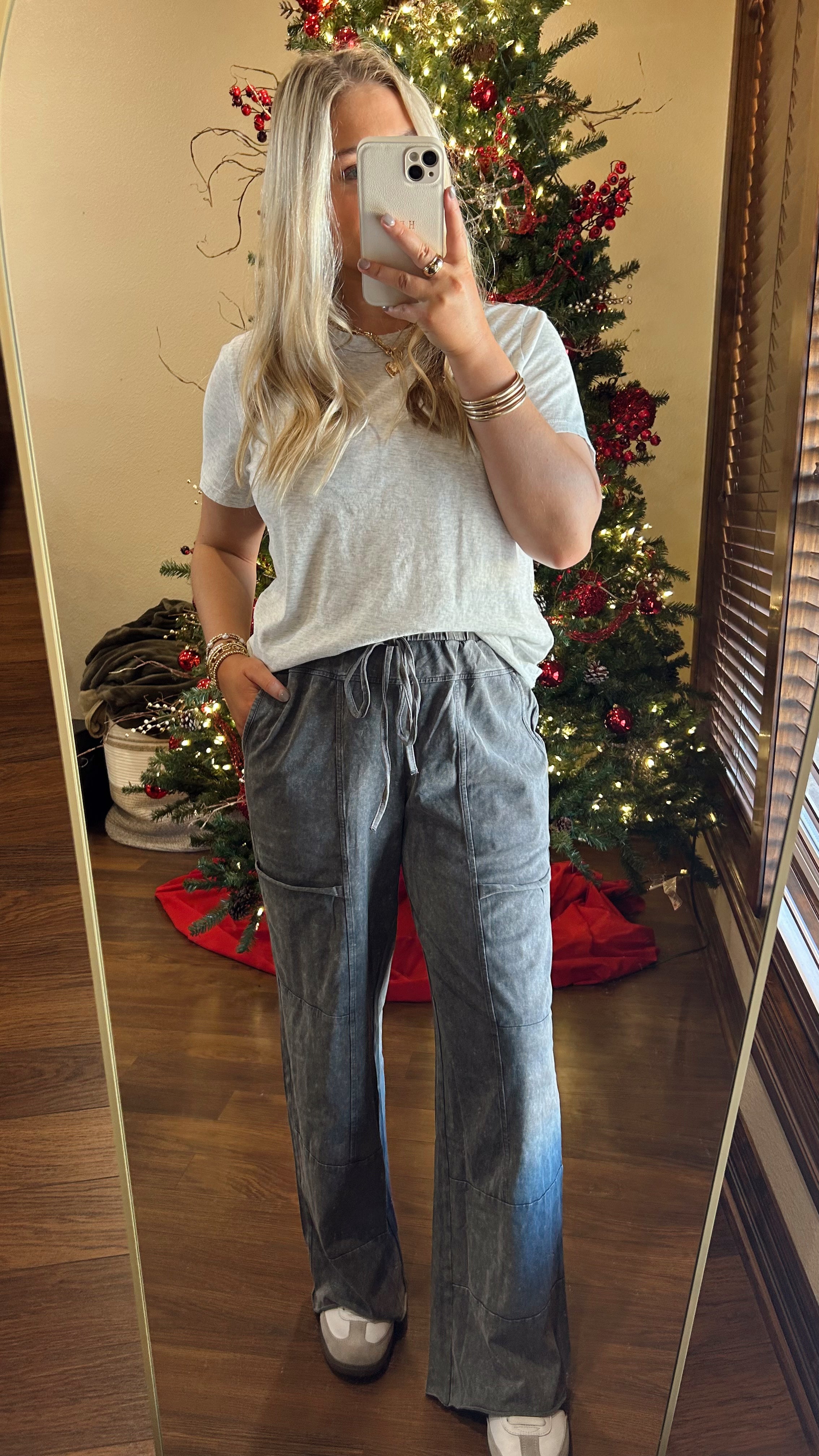 Mineral Wash Patched Pants- Grey